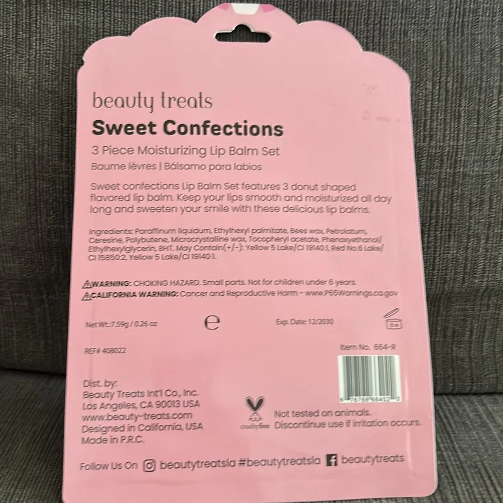 BEAUTY TREATS Sweet Confections 3 piece Moisturizing DONUT Lip Balm Set